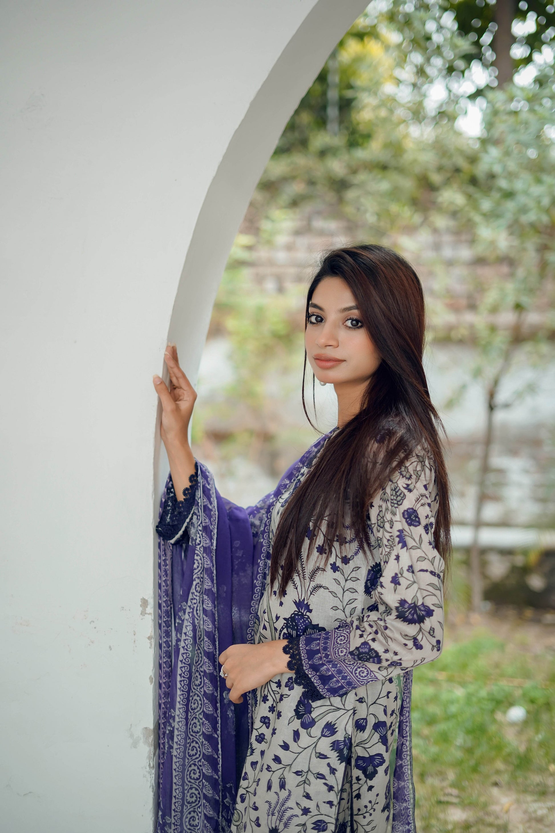Lavender Meadow - 03 Piece Unstitched Digital Print with Bamber Dupatta - Ayzal Minal